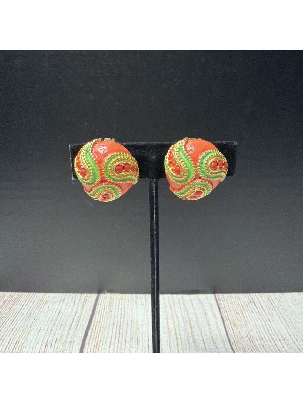 Vintage Mimi Di N Paisley Enamel Clip On Earrings Orange Green And Gold Signed